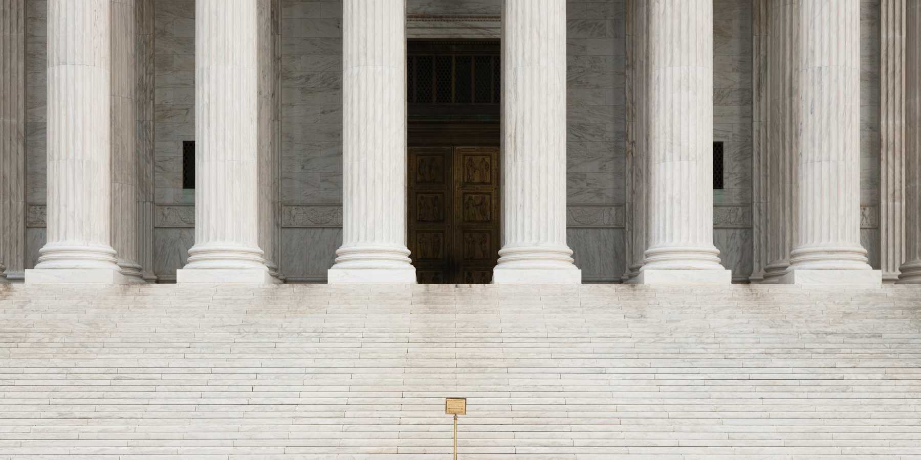 dispute_front-view-of-the-supreme-court-building-2023-11-27-04-56-21-utc.jpg