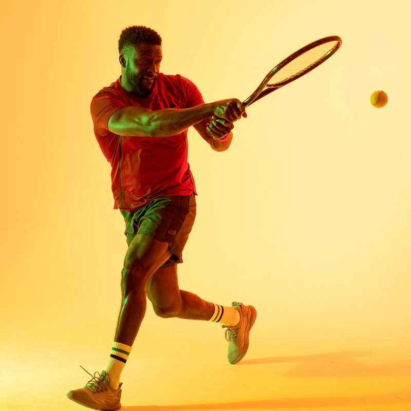 Man playing tennis